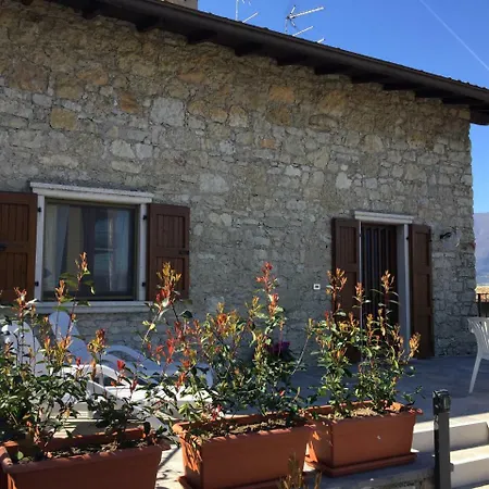 Casa Mary Brenzone sul Garda